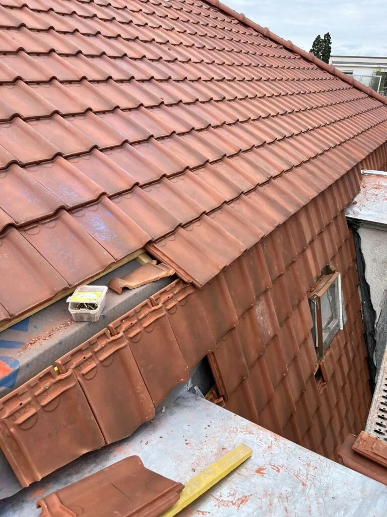 Chantier de couverture à Menton